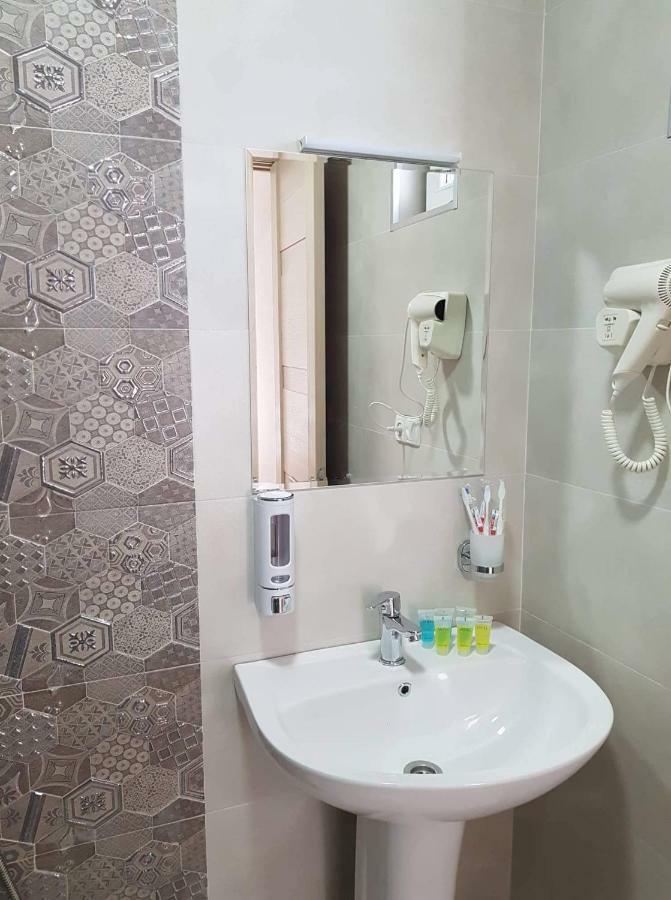 Baqari Inn カズベギ エクステリア 写真